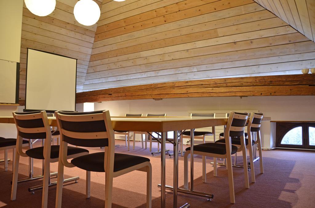 EcoHotel L’Aubier Montézillon Esterno foto
